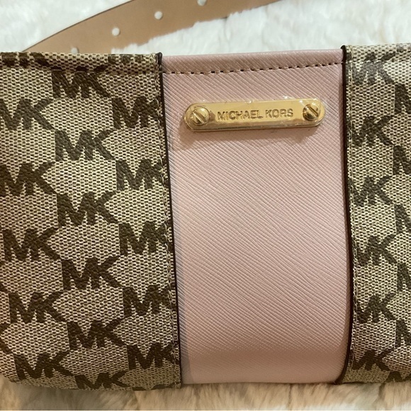 MICHAEL Michael Kors Handbags - Michael Kors Waist Belted Purse Size L/XL
